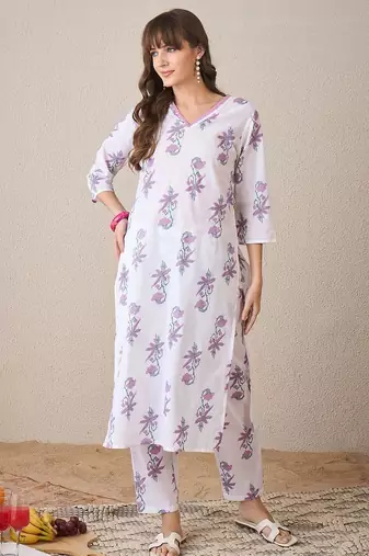 Floral Printed V-Neck  Cotton Kurta With Trousers