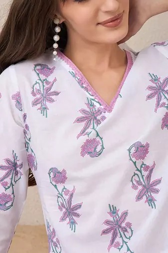 Floral Printed V-Neck  Cotton Kurta With Trousers
