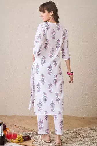 Floral Printed V-Neck  Cotton Kurta With Trousers