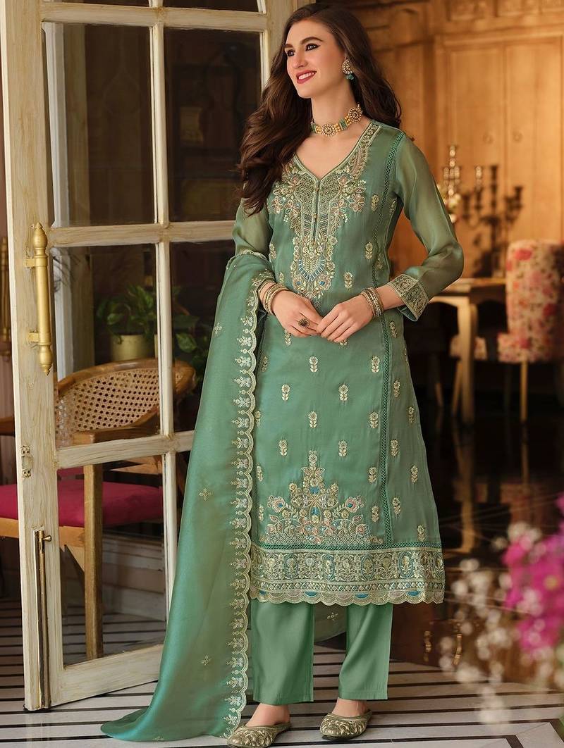 Women Ethnic Motifs Embroidered Regular Thread Work Kurta with Trousers & With Dupatta