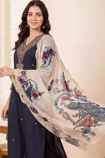 Women Ethnic Motifs Embroidered Regular Thread Work Kurta with Patiala & With Dupatta