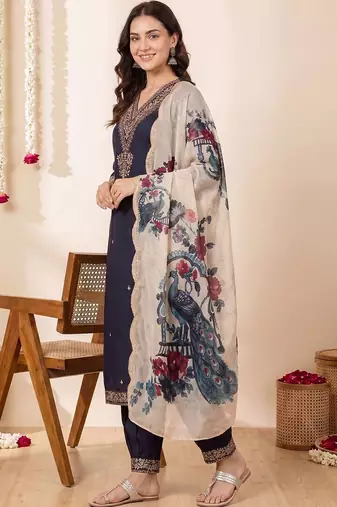 Women Ethnic Motifs Embroidered Regular Thread Work Kurta with Patiala & With Dupatta