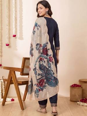 Women Ethnic Motifs Embroidered Regular Thread Work Kurta with Patiala & With Dupatta 6
