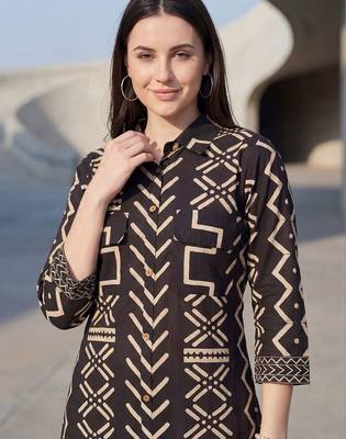 Women Printed Regular  Cotton Kurta with Trousers 2