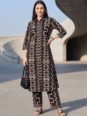 Women Printed Regular  Cotton Kurta with Trousers 6