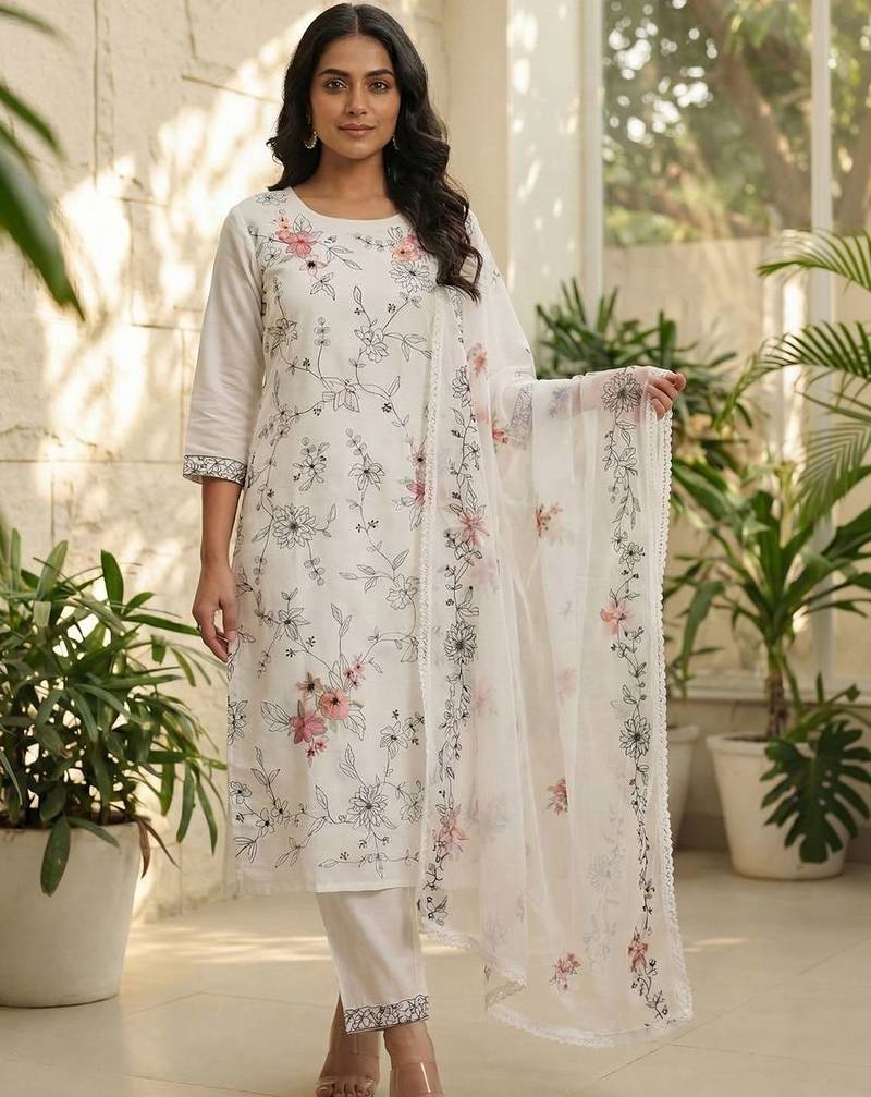 Women Floral Embroidered Regular Kurta with Trousers & With Dupatta