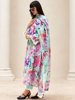 Women Floral Embroidered Regular Thread Work Kurta with Trousers & With Dupatta 1