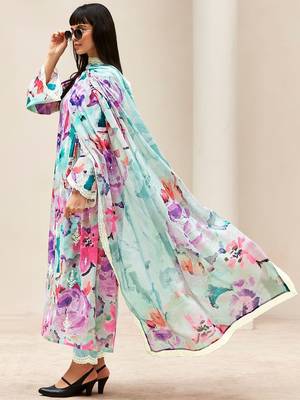Women Floral Embroidered Regular Thread Work Kurta with Trousers & With Dupatta 4