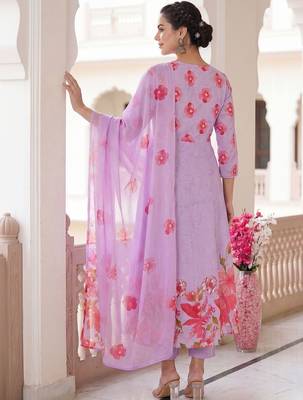 Women Floral Printed Tiered  Cotton Kurta with Trousers & With Dupatta 6