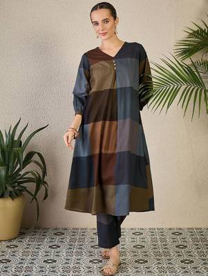 Adults-Women Colourblocked A-Line Kurta with Trousers 2