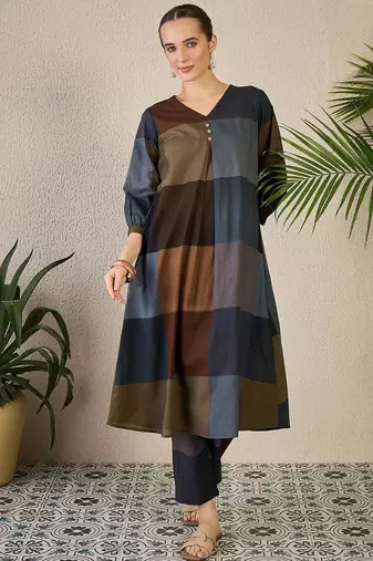 Adults-Women Colourblocked A-Line Kurta with Trousers