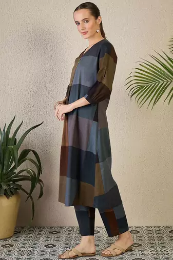 Adults-Women Colourblocked A-Line Kurta with Trousers