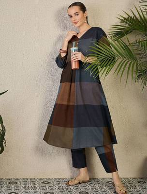 Adults-Women Colourblocked A-Line Kurta with Trousers 6