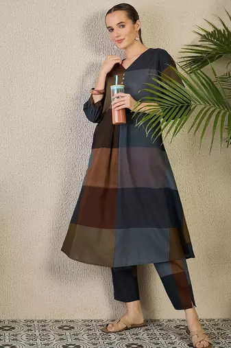Adults-Women Colourblocked A-Line Kurta with Trousers