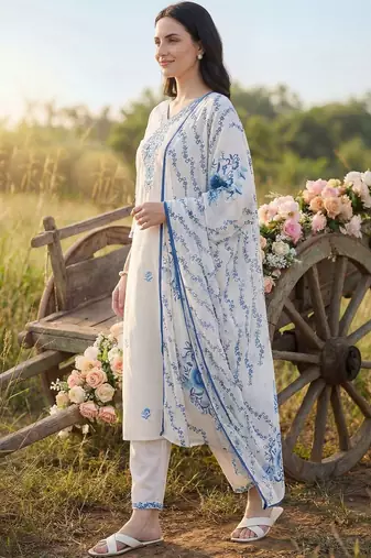 Women Floral Embroidered Regular Thread Work  Cotton Kurta with Trousers & With Dupatta