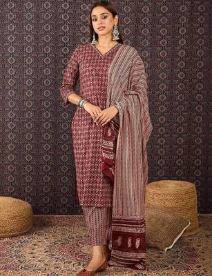 Women Ethnic Motifs Printed Regular  Cotton Kurta Trousers With Dupatta 1
