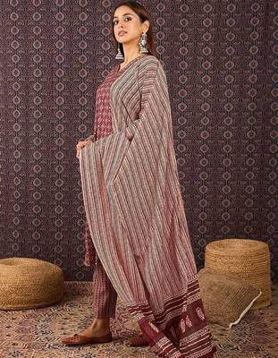 Women Ethnic Motifs Printed Regular  Cotton Kurta Trousers With Dupatta 3