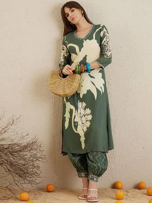 Floral Printed V-Neck Sequinned Straight Kurta with Salwar 1