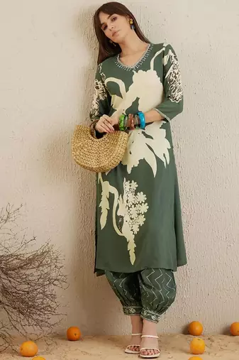 Floral Printed V-Neck Sequinned Straight Kurta with Salwar
