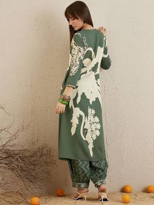 Floral Printed V-Neck Sequinned Straight Kurta with Salwar 4
