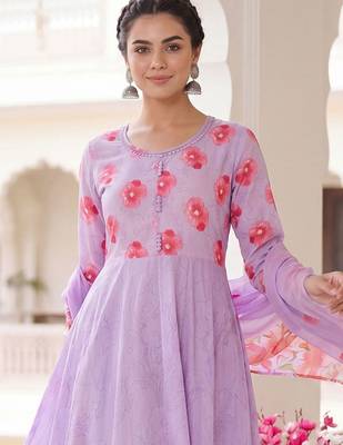 Women Floral Printed Panelled  Cotton Kurta with Trousers & With Dupatta 2