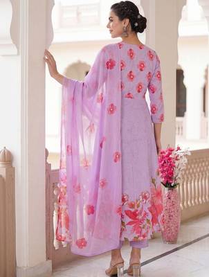 Women Floral Printed Panelled  Cotton Kurta with Trousers & With Dupatta 6
