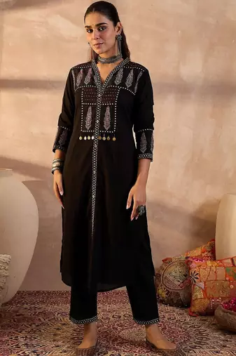 Women Embroidered  Cotton Kurta With Trousers & Dupatta Kurta Sets