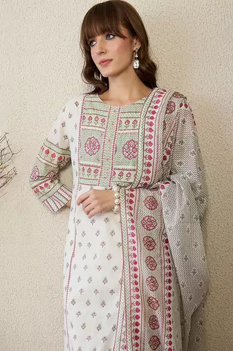 Women Floral Printed Cotton Kurta with Trousers & Dupatta