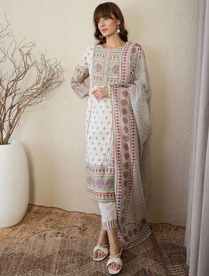 Women Floral Printed Cotton Kurta with Trousers & Dupatta 2