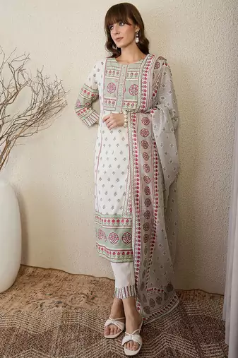 Women Floral Printed Cotton Kurta with Trousers & Dupatta