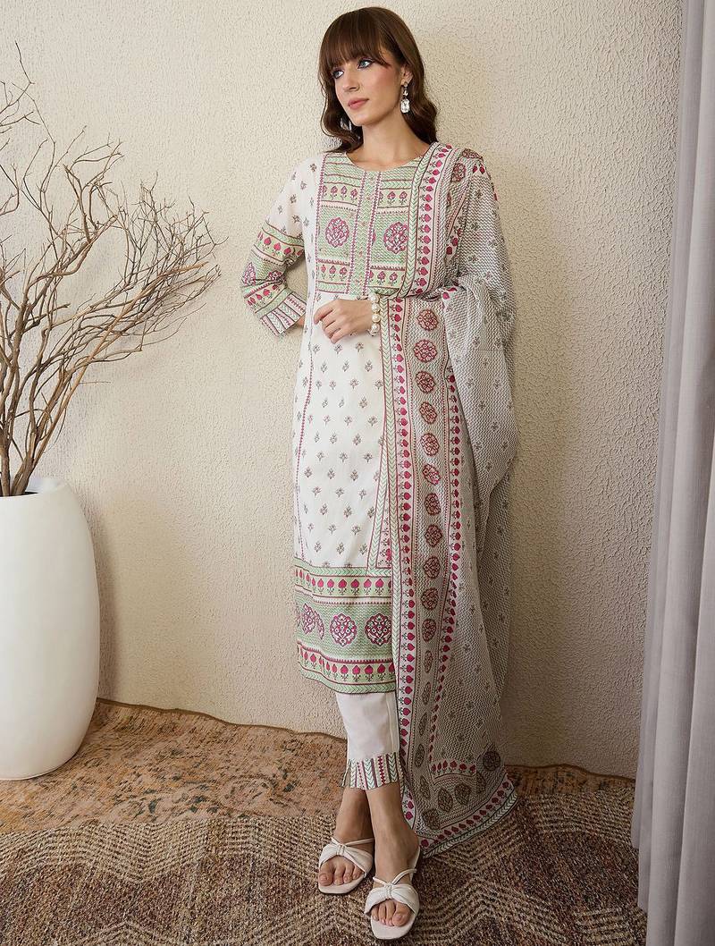 Women Floral Printed Cotton Kurta with Trousers & Dupatta