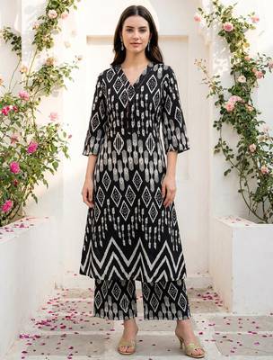 Women Ethnic Motifs Printed Regular  Cotton Kurta with Palazzos 1