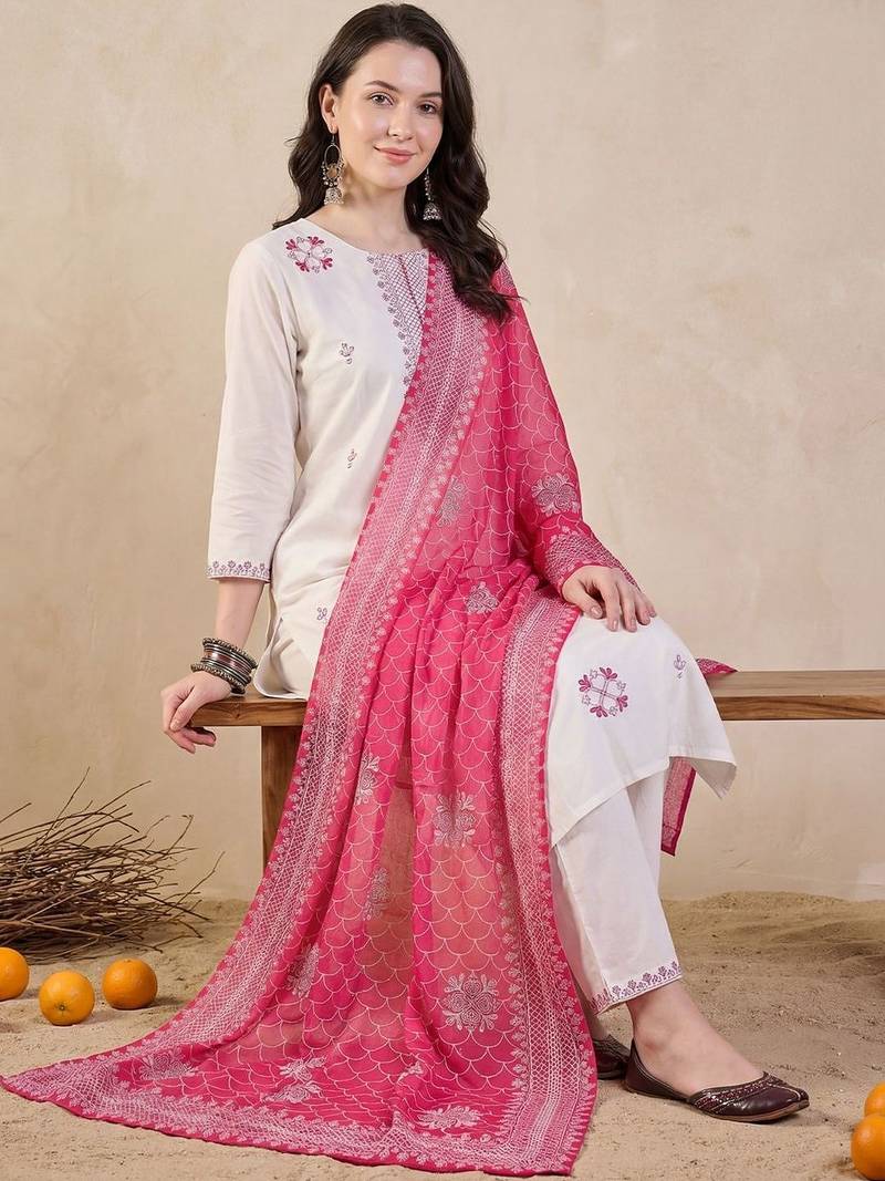 Women Ethnic Motifs Embroidered Regular Thread Work  Cotton Kurta with Trousers & With Dupatta