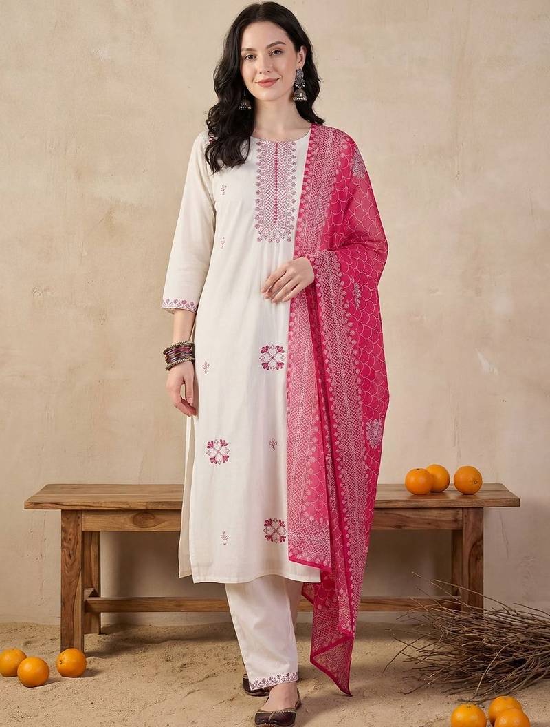 Women Ethnic Motifs Embroidered Regular Thread Work  Cotton Kurta with Trousers & With Dupatta