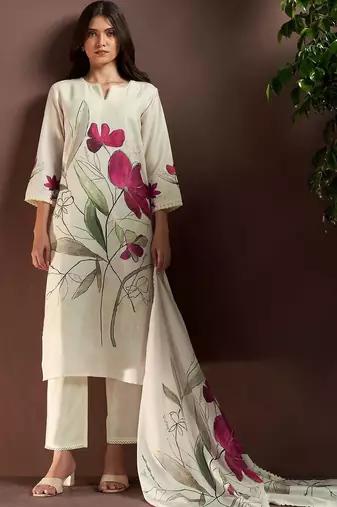 Women Floral Printed Regular Kurta With Trousers & Dupatta