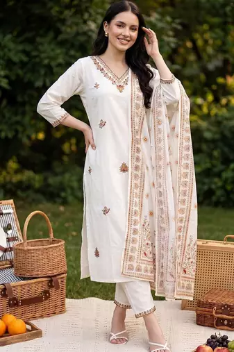 Women Ethnic Motifs Embroidered Regular Thread Work  Cotton Kurta with Trousers & With Dupatta