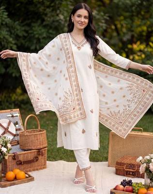 Women Ethnic Motifs Embroidered Regular Thread Work  Cotton Kurta with Trousers & With Dupatta 3