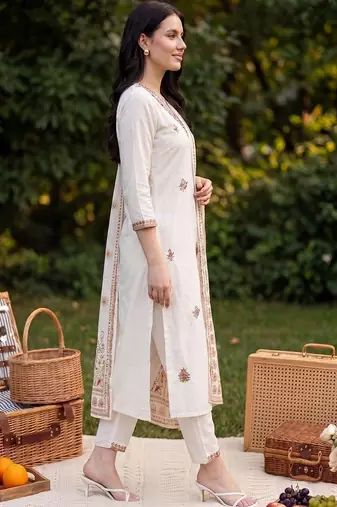 Women Ethnic Motifs Embroidered Regular Thread Work  Cotton Kurta with Trousers & With Dupatta