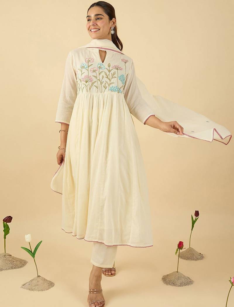 Women Floral Embroidered Cotton Kurta with Trousers & Dupatta