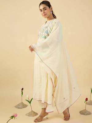 Women Floral Embroidered Cotton Kurta with Trousers & Dupatta 4