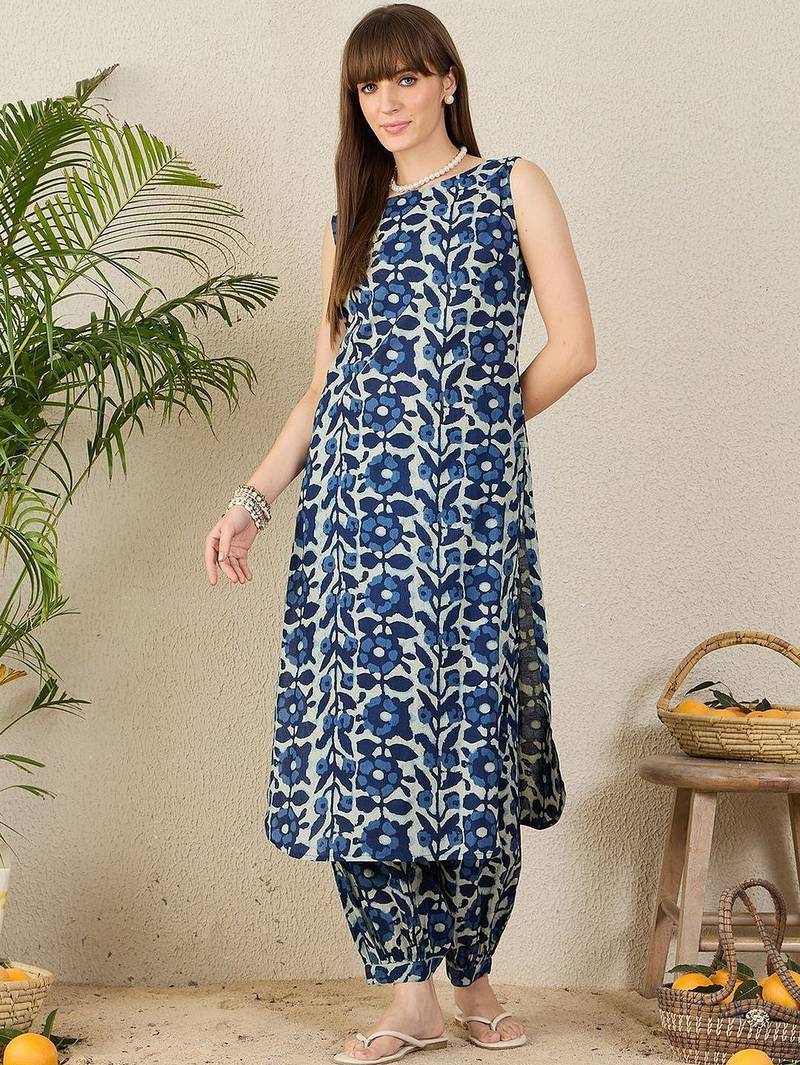 Women Printed Regular  Cotton Kurta with Salwar