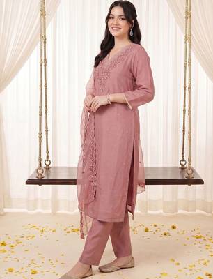 Women Ethnic Motifs Embroidered Regular Thread Work Kurta with Trousers & With Dupatta 3