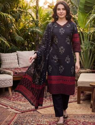 Women Ethnic Motifs Printed Regular Thread Work  Cotton Kurta with Trousers & With Dupatta 1