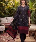 Women Ethnic Motifs Printed Regular Thread Work  Cotton Kurta with Trousers & With Dupatta