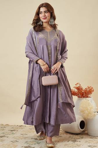 Lavender vichitra silk blend embroidery kurta pant set with embroidered silk blend dupatta