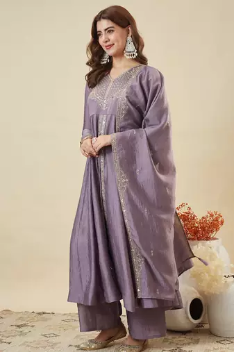 Lavender vichitra silk blend embroidery kurta pant set with embroidered silk blend dupatta
