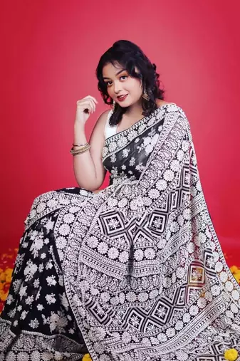 Black faux georgette embroidered thread work heavy look ethnic saree with blouse