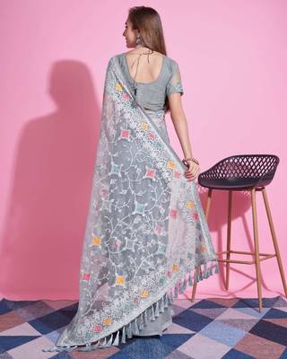 Grey net embroidered thread work heavy look ethnic saree with blouse 2