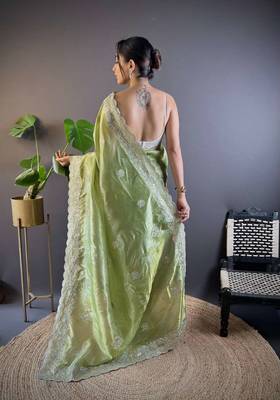 Green georgette embroidered thread work heavy look ethnic saree with blouse 2