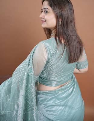 Turquoise net embroidered thread work heavy look ethnic saree with blouse 4